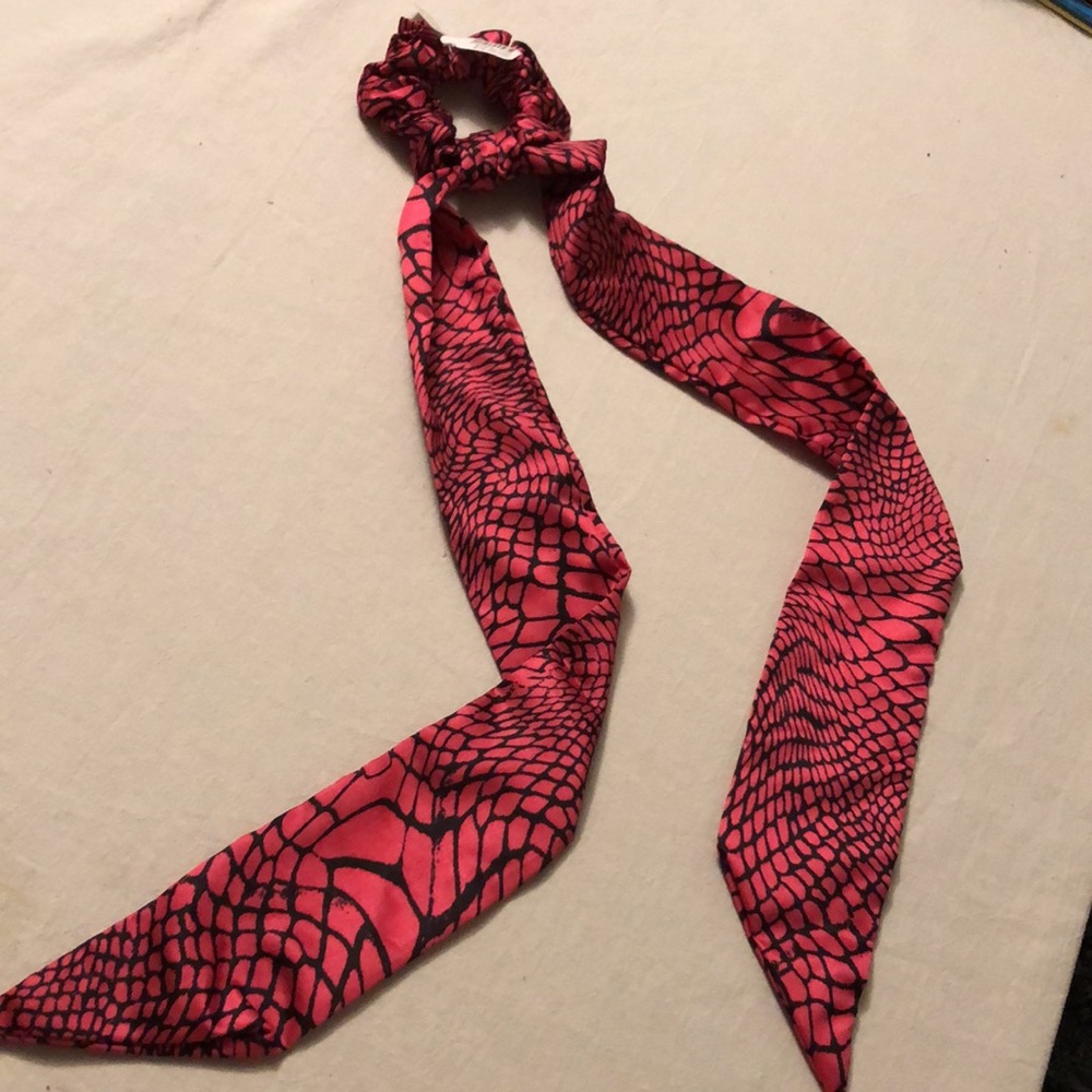 Urban outfitters hair tie